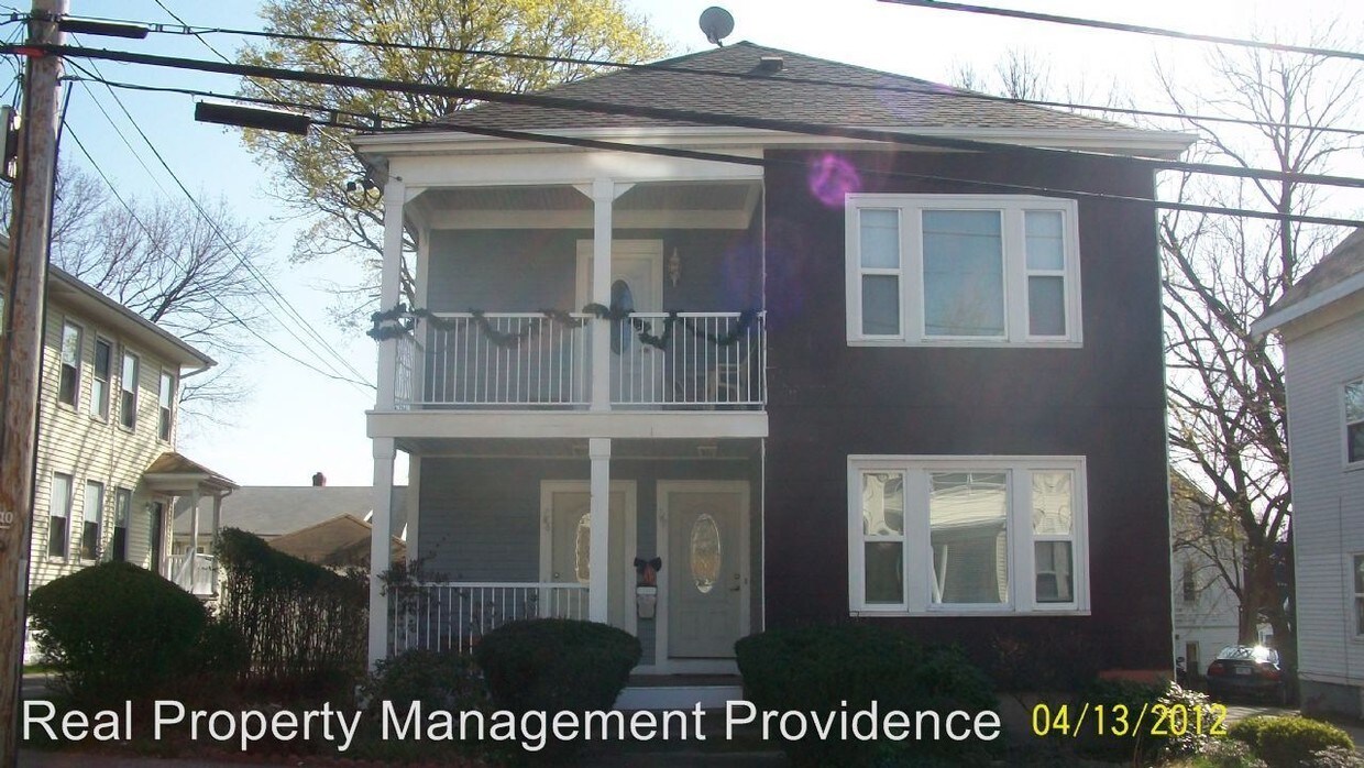 Primary Photo - 148 Sayles Ave