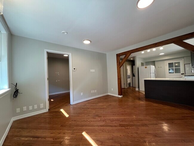 Foto del edificio - 2163 N Talman Ave