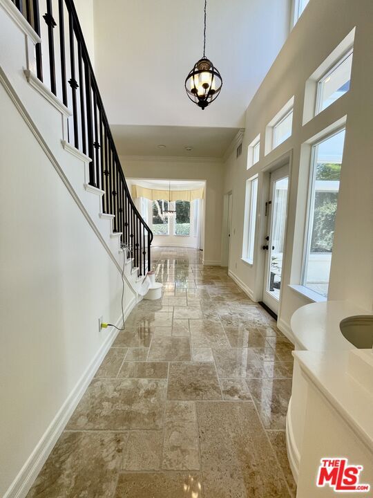 Foto del edificio - 991 Deerhill Rd