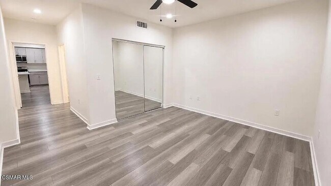 Foto del edificio - 319 N F St