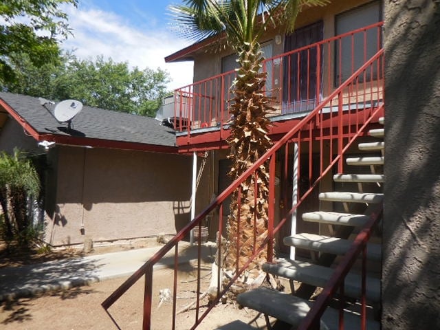 Rear Units - 2921 La Costa St