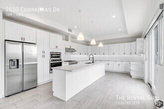 Building Photo - 2610 Corralitas Dr