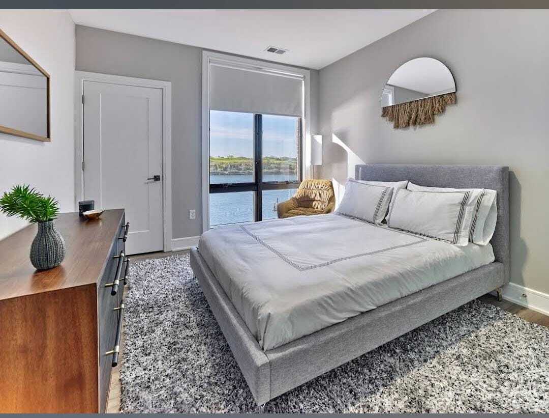 Foto principal - 145 Goldsborough Dr