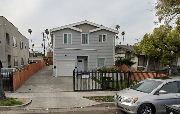 Primary Photo - 5919 Denver Ave