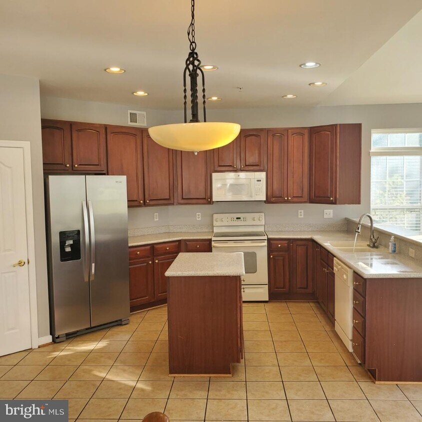 Foto principal - 13106 Belle Meade Trace