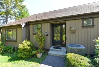 Building Photo - 186 Heritage Vlg