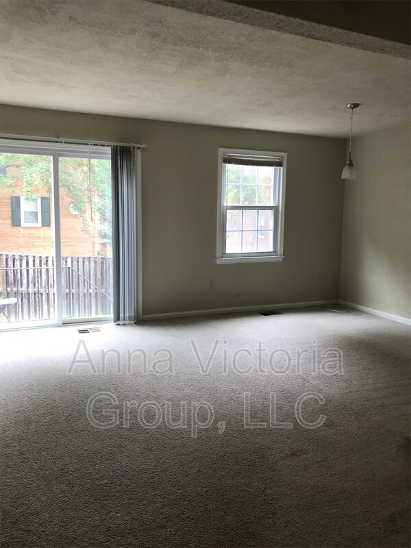 Building Photo - 14918 Belle Ami Dr