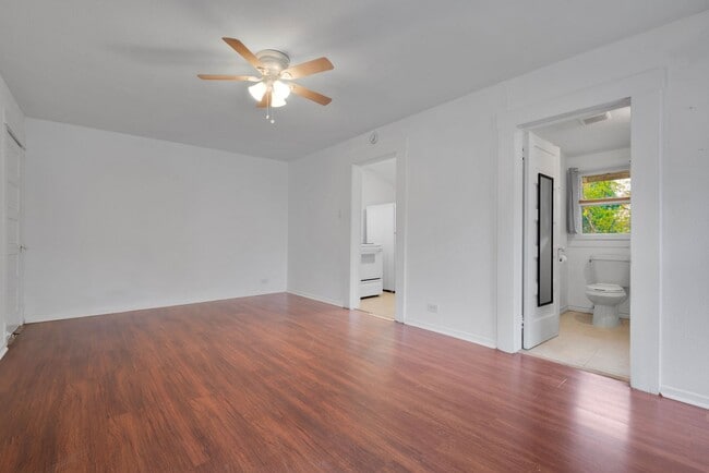 Building Photo - 165 Division Ave