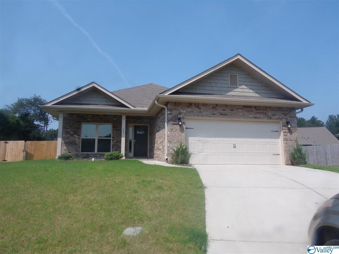 143 Clydesdale Ln, Harvest, AL 35749 House Rental in Harvest, AL