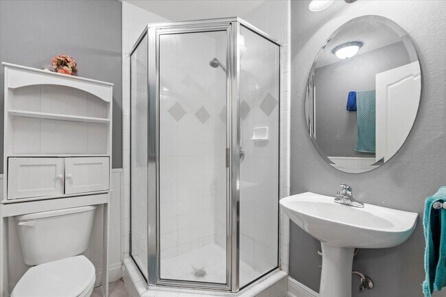 Foto del edificio - 3061 Bidhurst Ct