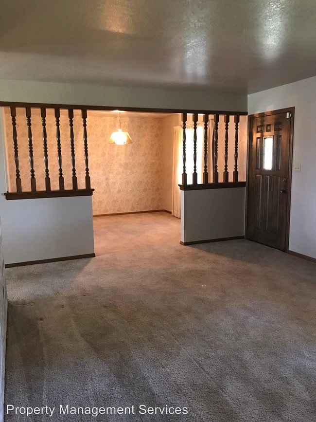 Building Photo - 5 br, 2.5 bath House - 521 Friendship