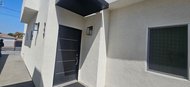 Foto del edificio - 947 W Magnolia St