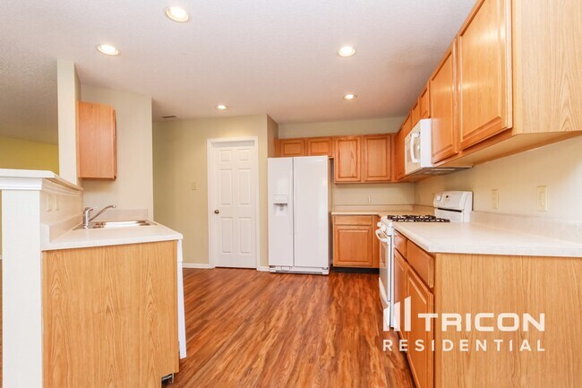 Building Photo - 8243 Firefly Way