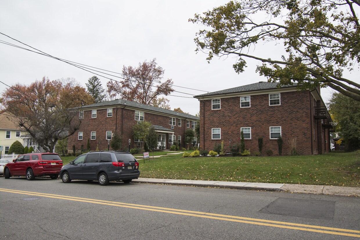 60 W Madison Ave, Dumont, NJ 07628 Apartments in Dumont, NJ