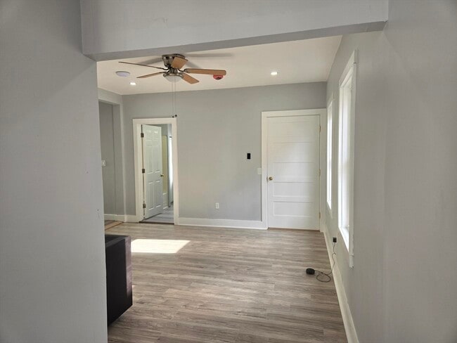 Foto del edificio - 90 Quequechan St