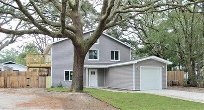 Building Photo - 719 Cypress Dr