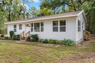 Building Photo - 129 Sioux Trail