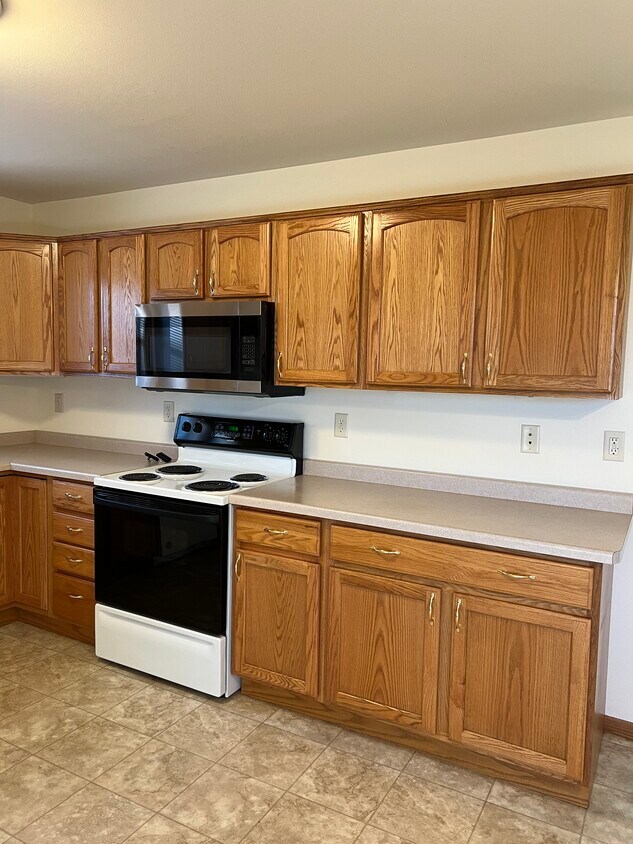 Primary Photo - 331 Redruth Dr