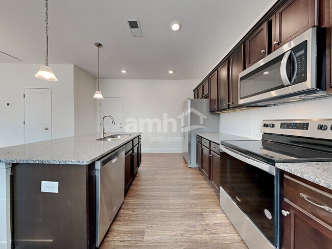 Building Photo - 132 Garrison Grv Ct