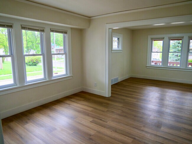 Foto del edificio - 1301 S 63rd St