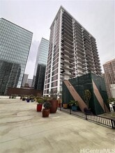 Building Photo - 225 Queen St