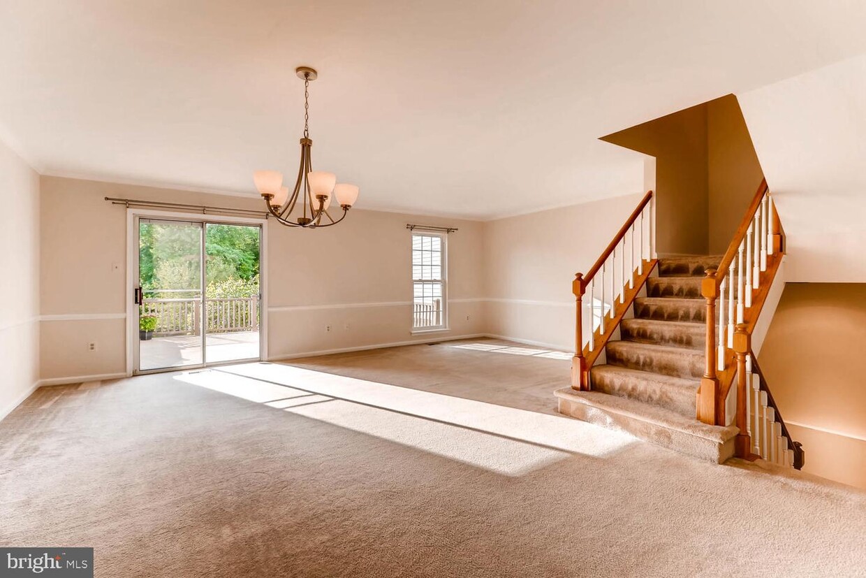 Foto principal - 8552 London Bridge Way