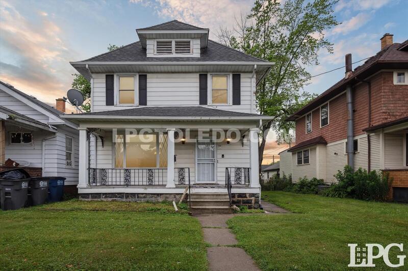 Primary Photo - 322 Valleywood Dr