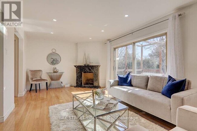 Photo du bâtiment - 169 Glen Springs Dr