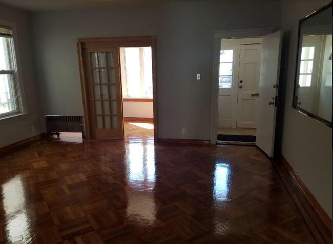 Building Photo - 1049 Bay Ridge Pky