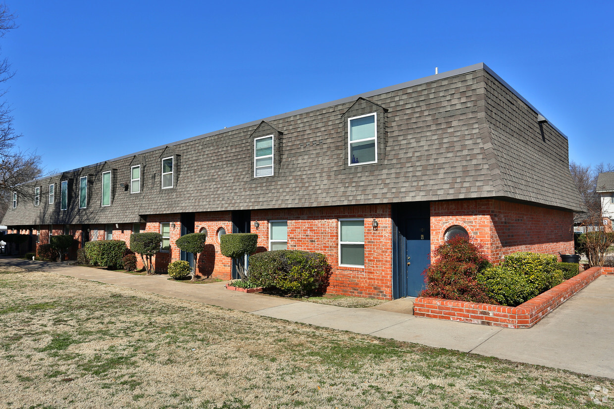 Foto principal - Barkley Townhouse Apartments