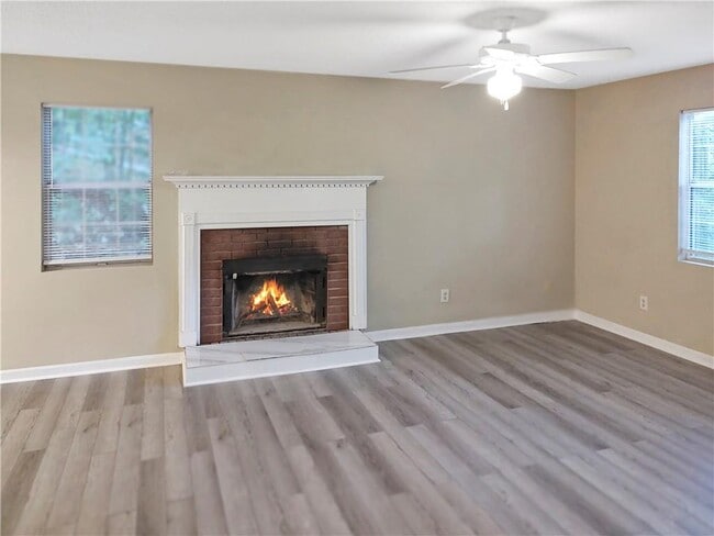 Building Photo - 221 Remington Ln