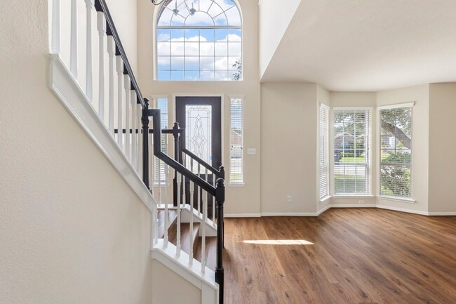 Foto del edificio - 507 Carson Ridge Dr