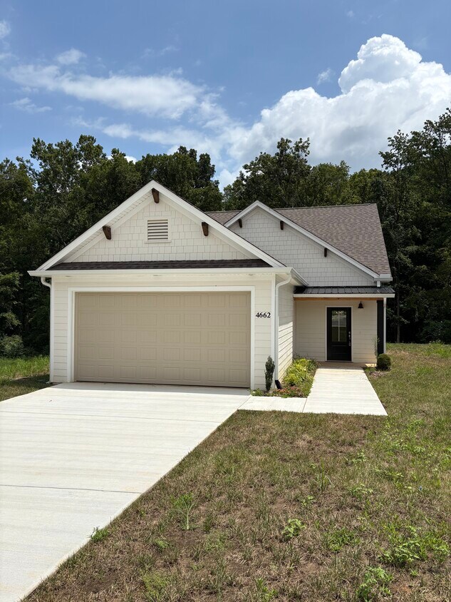 Primary Photo - 4662 Heiskell Dr