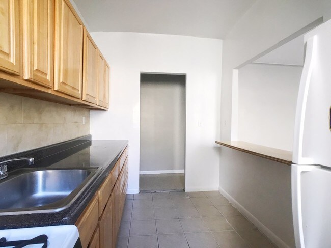 Building Photo - 3300 Bailey Avenue