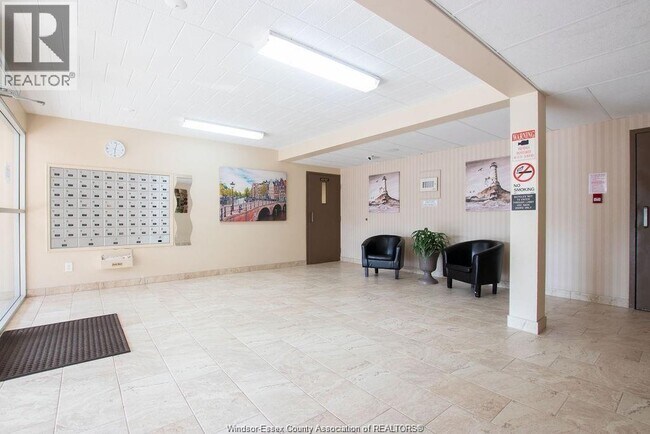 Photo du bâtiment - 6227 Thornberry Crescent