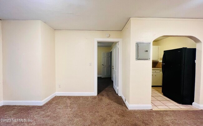 Foto del edificio - 708 Shearer Ave