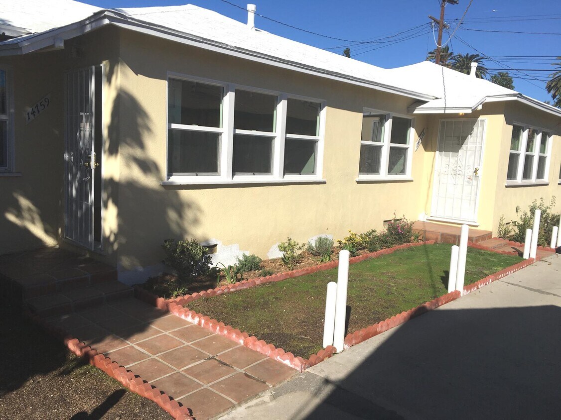 Foto principal - 14757 Sylvan St