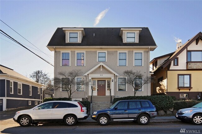 Building Photo - 515 W McGraw St