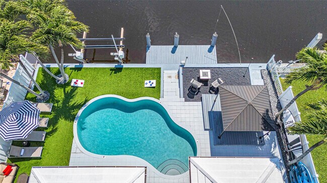 Building Photo - 1300 Mango Isle