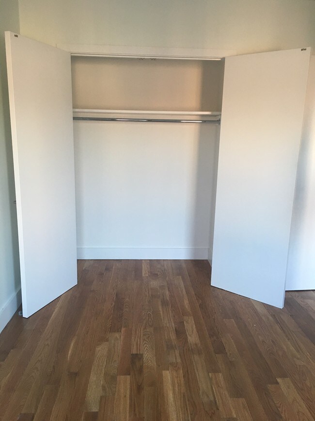Foto del edificio - 1173 Greene Ave