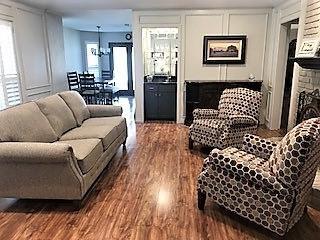 Foto del edificio - 425 Sunnybrook Ct