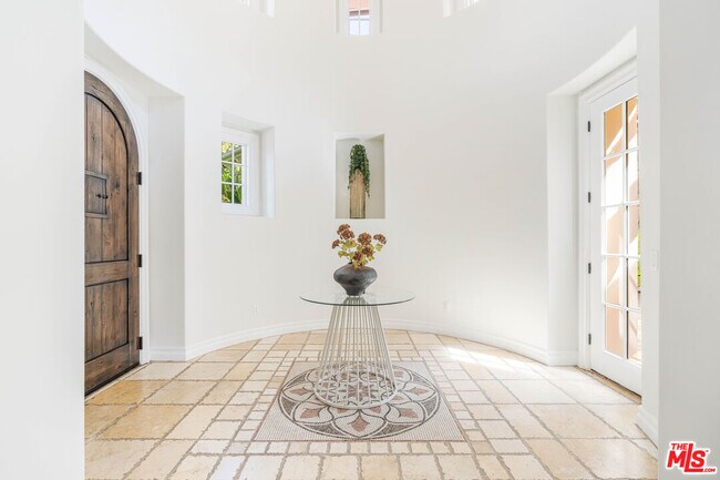 Building Photo - 4131 Prado De Los Caballos