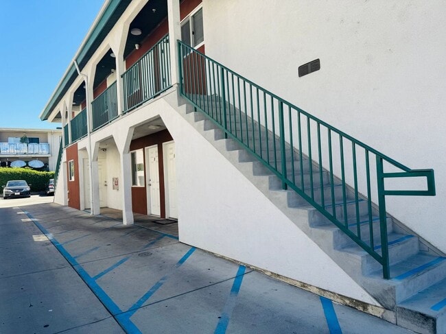 Foto del edificio - 7228 Independence Ave