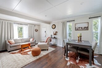 Building Photo - 272 W Carmel Valley Rd