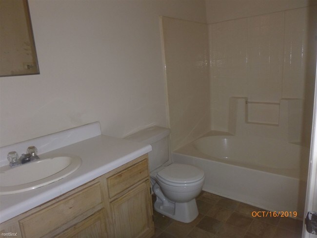 Foto del edificio - 1 br, 1 bath Apartment - 2926 West Hills Dr