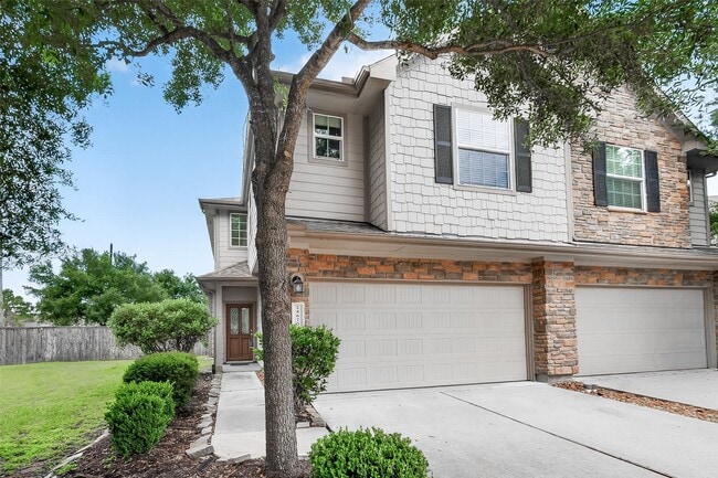 Building Photo - 24670 Folkstone Cir