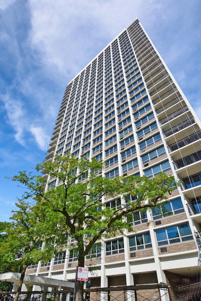 Foto del edificio - 88 W Schiller St