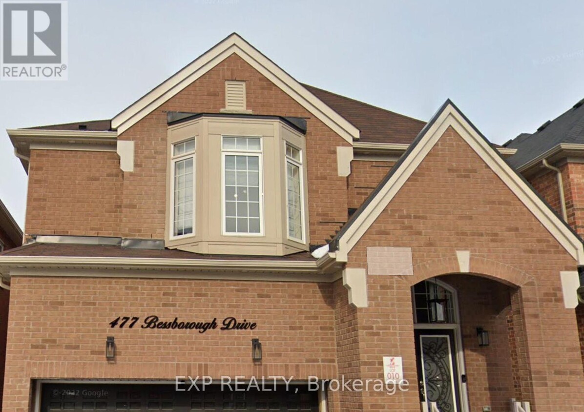 Photo principale - 477 Bessborough Dr