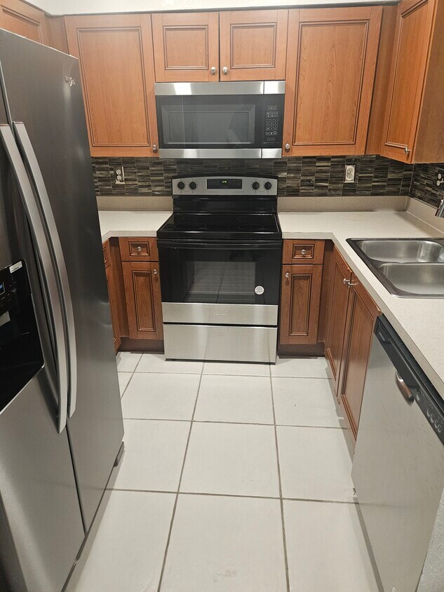 Foto principal - 2739 NW 131st St