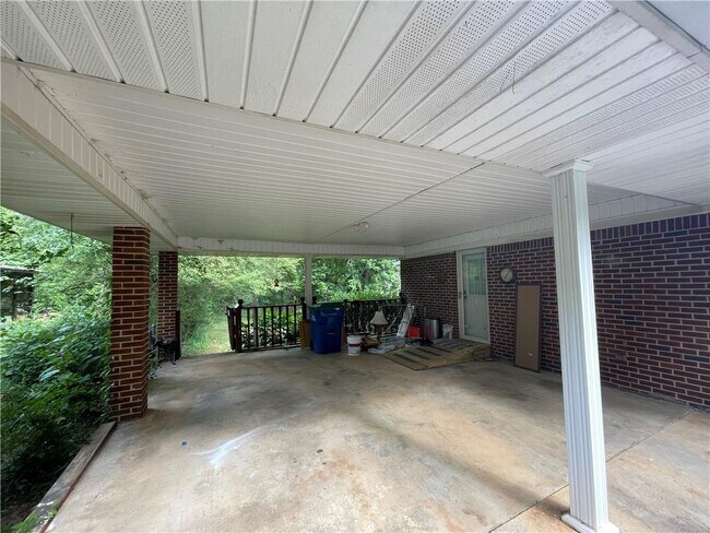 Foto del edificio - 3920 Cliftondale Pl